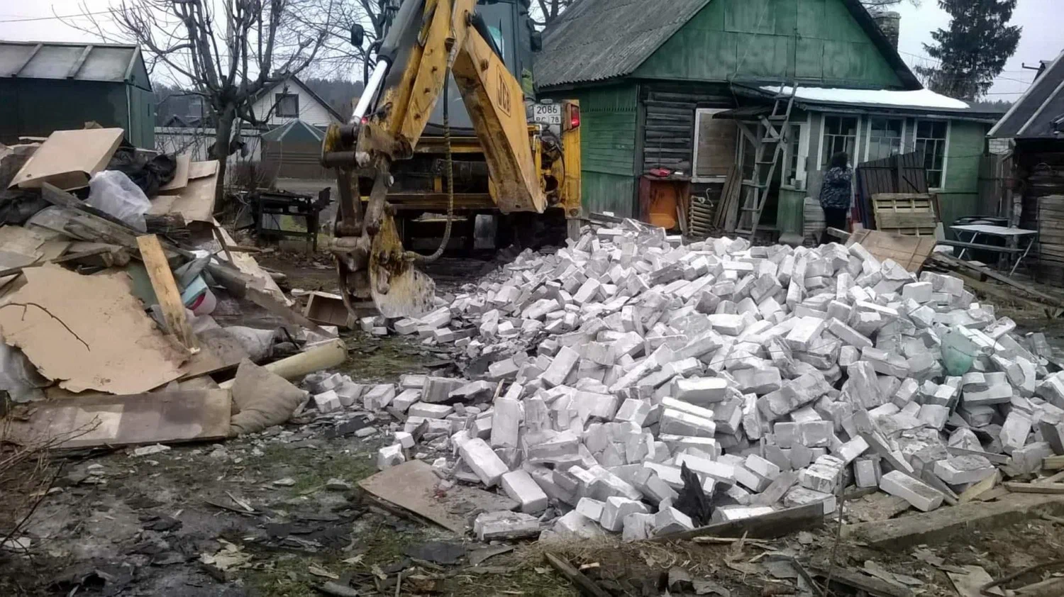 Вывоз мусора после сноса здания в Черемхове от ПроМусор – цена от 5213 руб., утилизация и уборка стройотходов