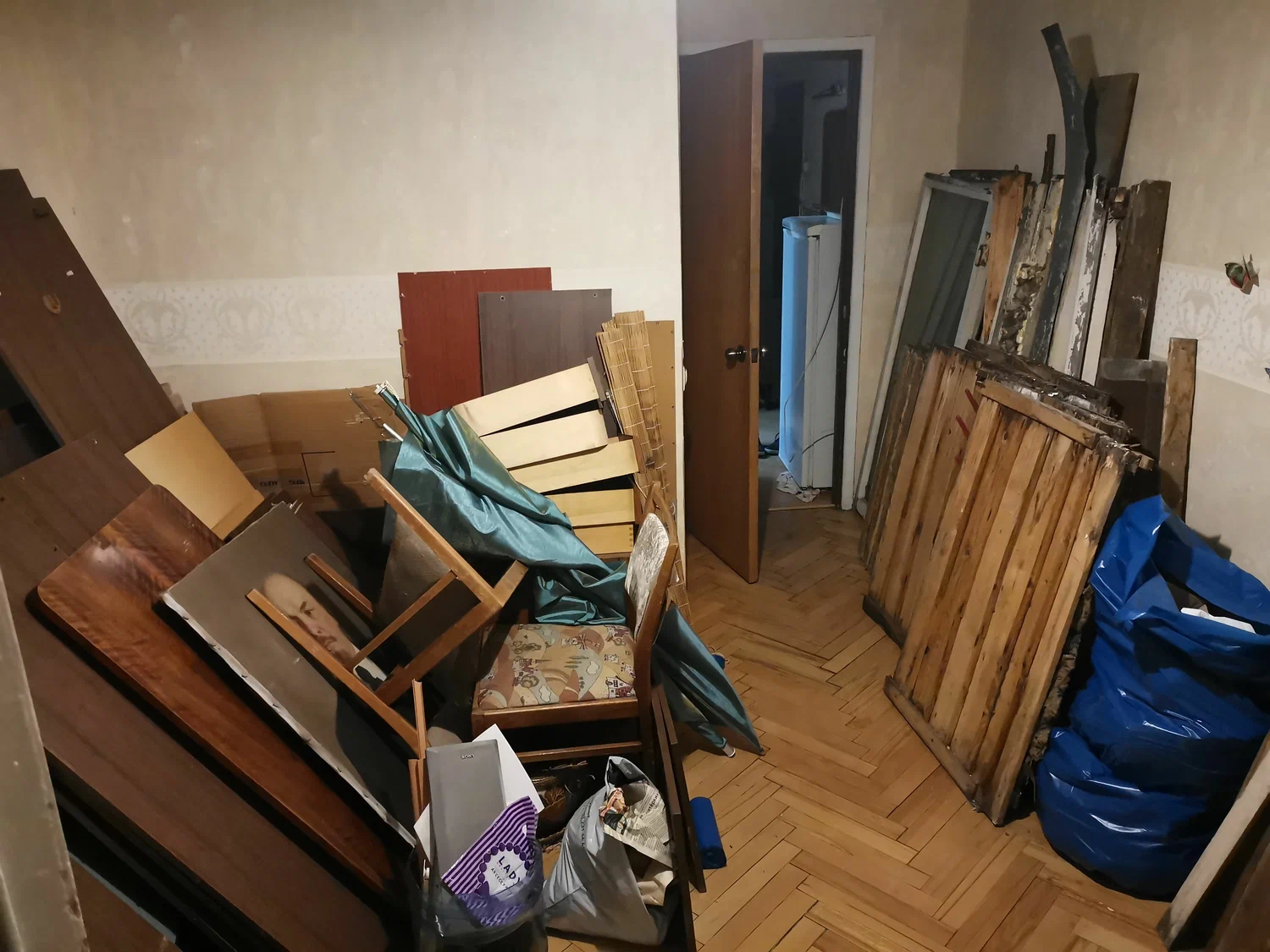 Демонтаж мебели с вывозом и утилизацией в Черемхове в октябре